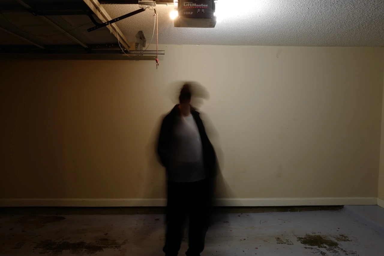 Trauma-Induced Dissociative Amnesia — photograph 05