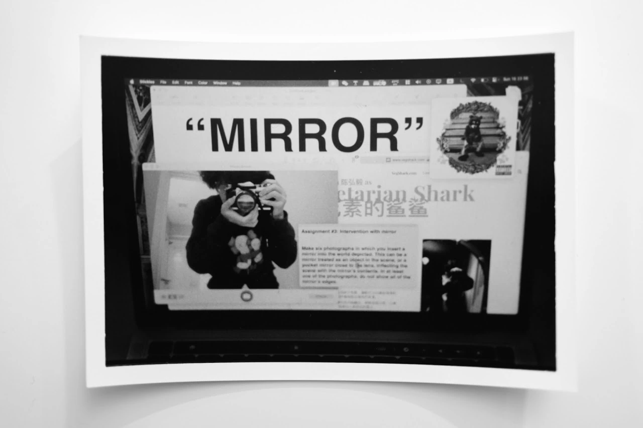 "MIRROR"